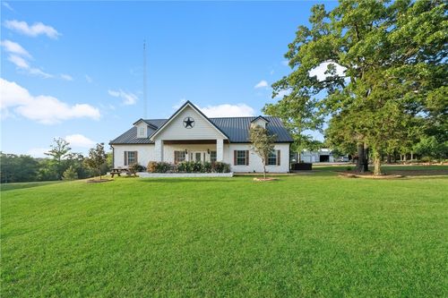 740 Bridget Ave, Buffalo, TX, 75831-8208 | Card Image