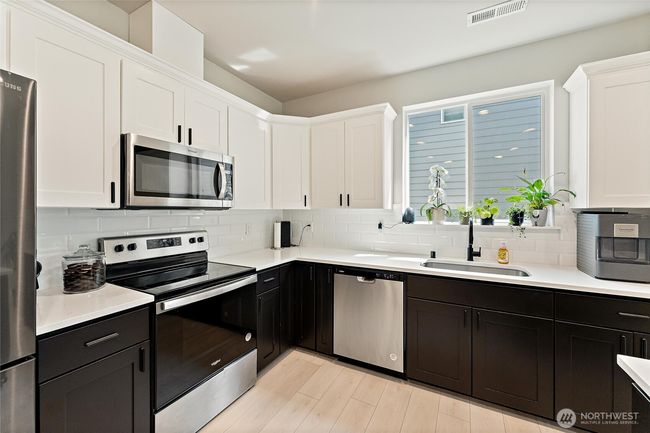 Newer stainless steel appliances. | Image 8