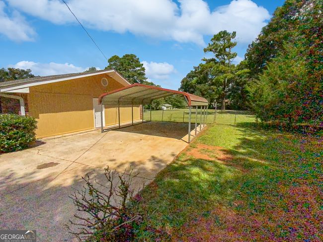 1046 Fox St Se, House other with 3 bedrooms, 2 bathrooms and 2 parking in Conyers GA | Image 16
