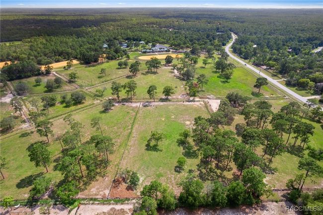 4749 N Pink Poppy Dr, House other with 3 bedrooms, 2 bathrooms and 4 parking in BEVERLY HILLS FL | Image 70