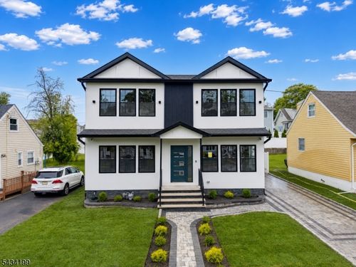 55 Long Hill Dr, Clifton, NJ, 07013-2320 | Card Image
