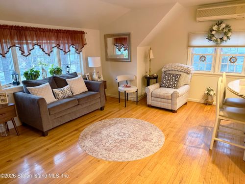 142 Pacific Avenue, Staten Island, NY, 10312 | Card Image