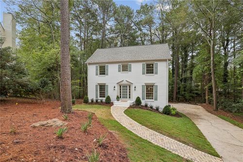 525 Persimmon Ln, Roswell, GA, 30076-3515 | Card Image