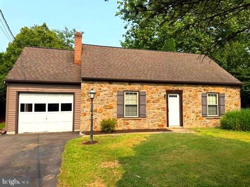 319 Carol Lynn Dr, WILLOW STREET, PA, 17584-9364 | Card Image