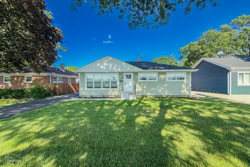 519 N Forest Ave, Mount Prospect, IL, 60056-2041 | Card Image