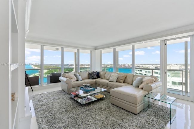 APT-2102 - 2100 S Ocean Ln, Condo with 2 bedrooms, 2 bathrooms and null parking in Fort Lauderdale FL | Image 5