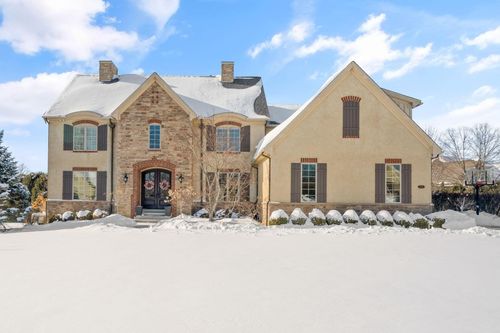 9338 Deer Path Ct, Powell, OH, 43065-6105 | Card Image