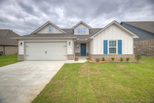 3710 S 13th Pl, Broken Arrow, OK, 74011-5141 | Card Image