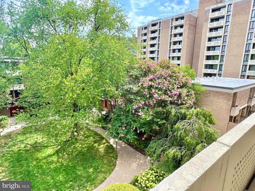 e-207-1245 4th St Sw, WASHINGTON, DC, 20024-2352 | Card Image