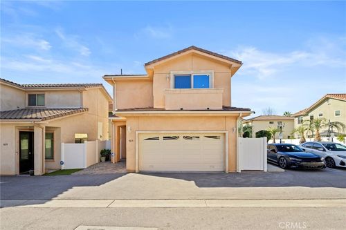 7615 Ani Way, North Hollywood, CA, 91605-3062 | Card Image