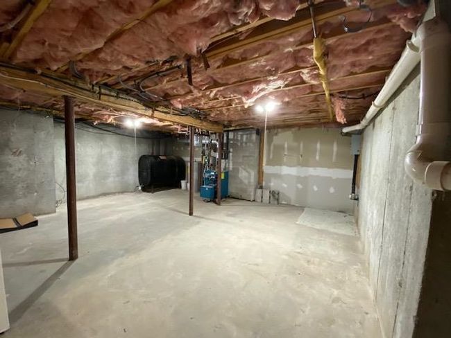 UNIT-4 - 439 N River Rd, Condo with 3 bedrooms, 2 bathrooms and null parking in Milford NH | Image 28
