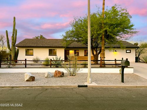 4237 E Kilmer St, Tucson, AZ, 85711-2825 | Card Image