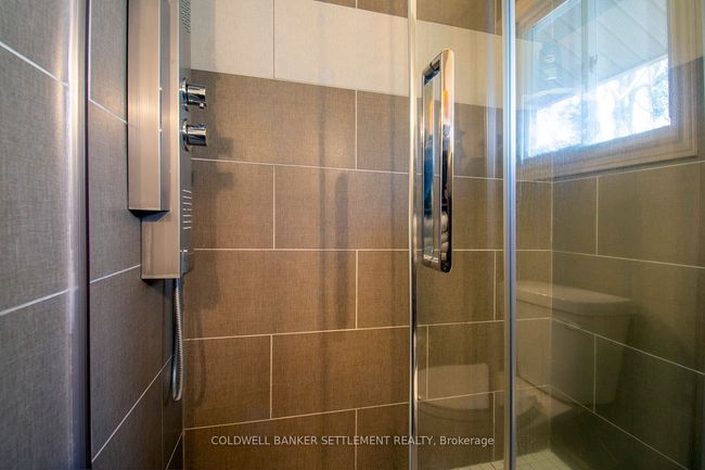 1072 Kippawa Point Lane, House other with 5 bedrooms, 3 bathrooms and 8 parking in Sharbot Lake ON | Image 21