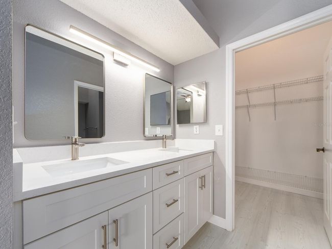 PRIMARY BATH | Image 17