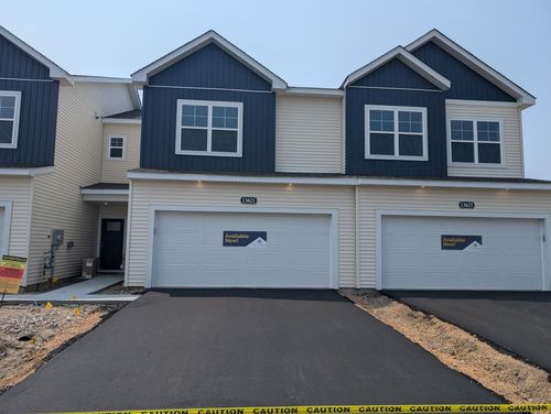 13621 Busch Ln, Rogers, MN, 55374-5521 | Card Image