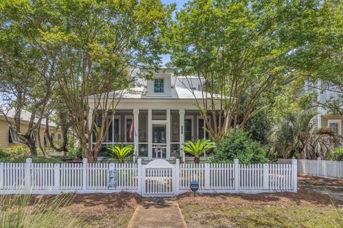 97 Sarasota St, Miramar Beach, FL, 32550-4689 | Card Image