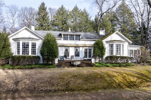 804 Persimmon Rd, Sewickley, PA, 15143-5306 | Card Image