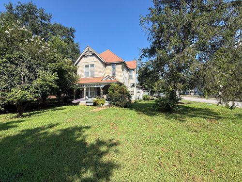 1700 Marion Ave, South Pittsburg, TN, 37380-1665 | Card Image