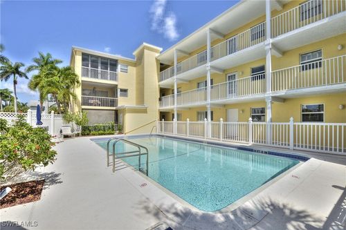 apt-305-900 8th Ave S, NAPLES, FL, 34102-6904 | Card Image