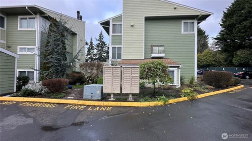 apt-b14-2409 S 222nd St, Des Moines, WA, 98198-6693 | Card Image