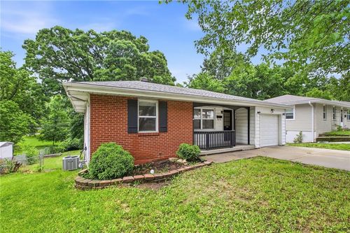 5249 Richmond Ave, Kansas City, MO, 64119-4065 | Card Image