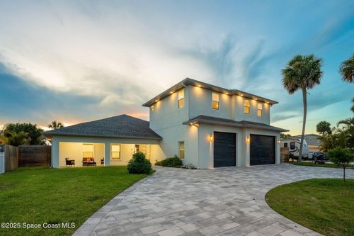 29 Azalea Dr, Cocoa Beach, FL, 32931-2847 | Card Image
