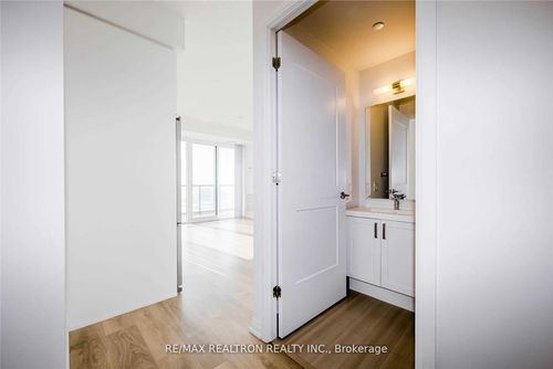 2606-7895 Jane St, Vaughan, ON, L4K0K2 | Card Image