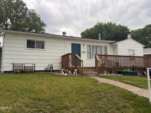 731 Boehm Dr, Bismarck, ND, 58504-5926 | Card Image