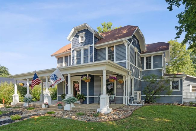 806 E Main St, Home with 4 bedrooms, 2 bathrooms and null parking in New Hampton IA | Image 4