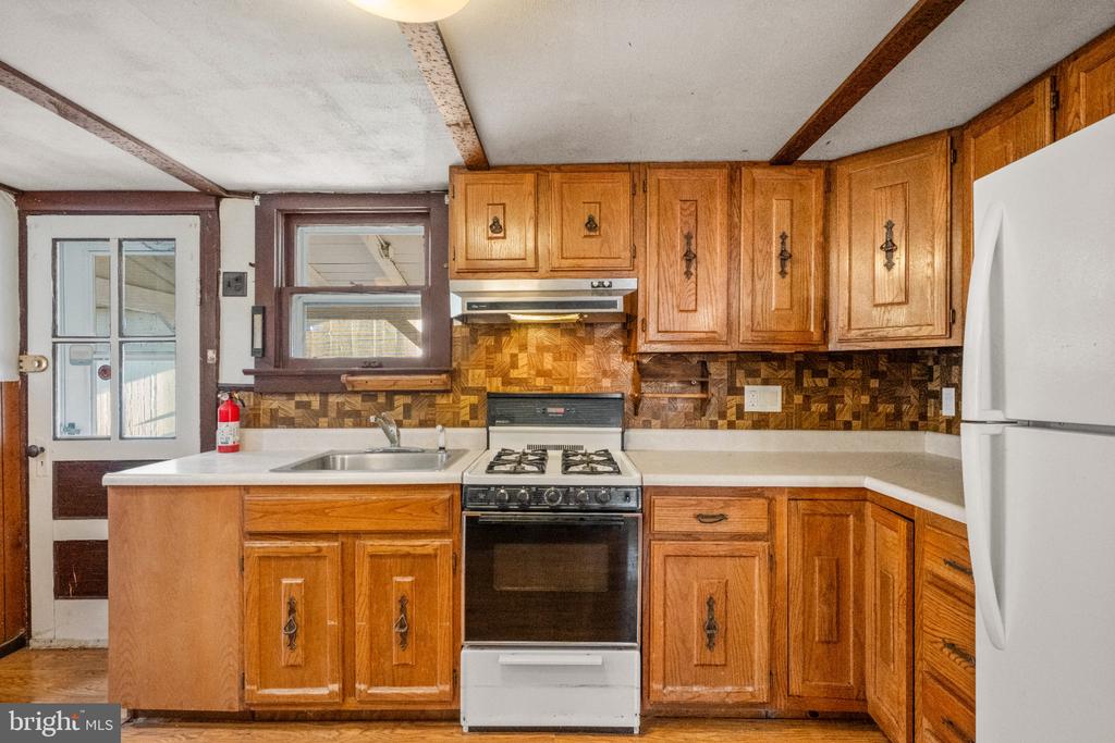 Residential in ROEBLING 4