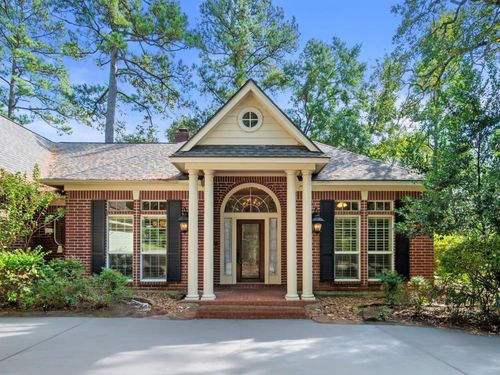7 Wellesley Dr, Conroe, TX, 77304-1331 | Card Image