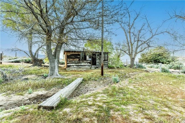 330 Sage Flats Dr, House other with 3 bedrooms, 2 bathrooms and 2 parking in Olancha CA | Image 40
