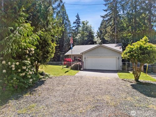 31 E Squaxin Pl, Shelton, WA, 98584-9054 | Card Image