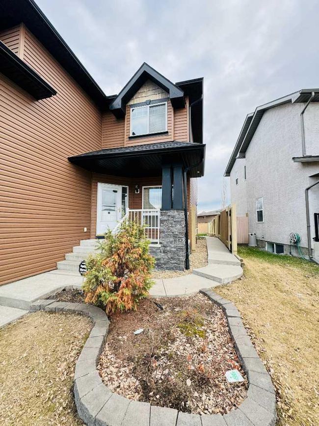 133 Evergreen Plaza Sw, House detached with 4 bedrooms, 3 bathrooms and 4 parking in Calgary AB | Image 2