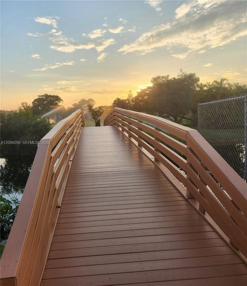 302-2781 N Pine Island Rd, Sunrise, FL, 33322-2297 | Card Image