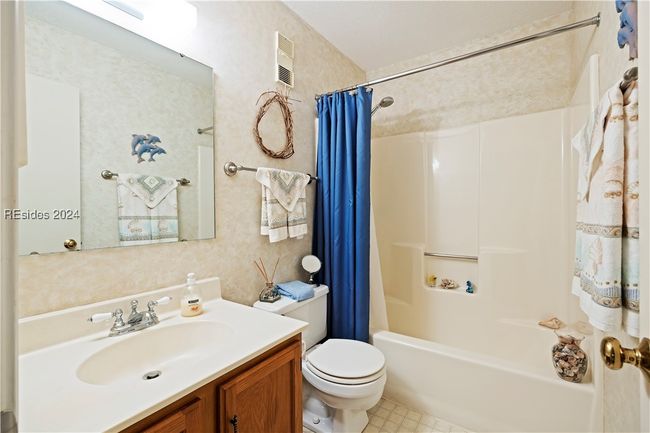 APT-1323 - 239 Beach City Rd, Condo with 2 bedrooms, 2 bathrooms and null parking in Hilton Head Island SC | Image 22