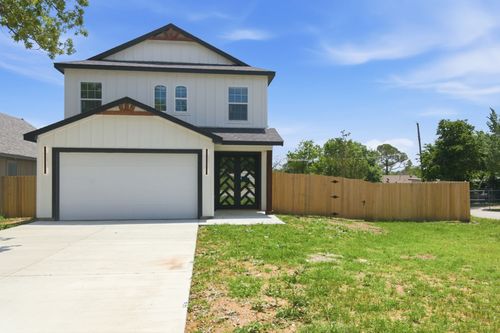 1013 Duff Ct, Fort Worth, TX, 76112-6883 | Card Image