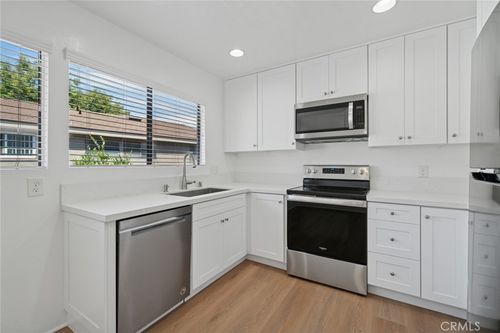 82 Streamwood, Irvine, CA, 92620-1934 | Card Image