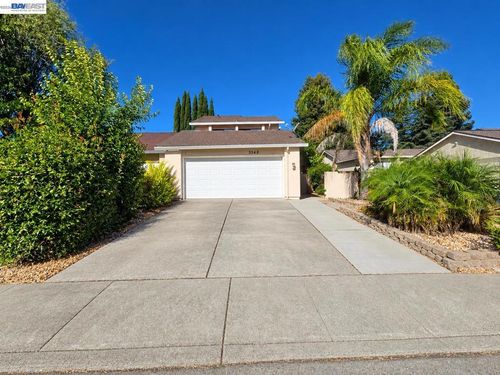 3348 Hartford Ave, Fairfield, CA, 94534-4330 | Card Image