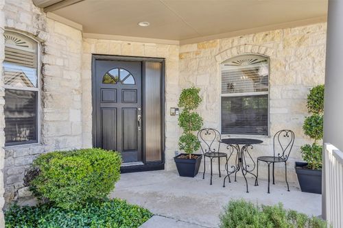 b-5511 Oakwood Cv, Austin, TX, 78731-4875 | Card Image