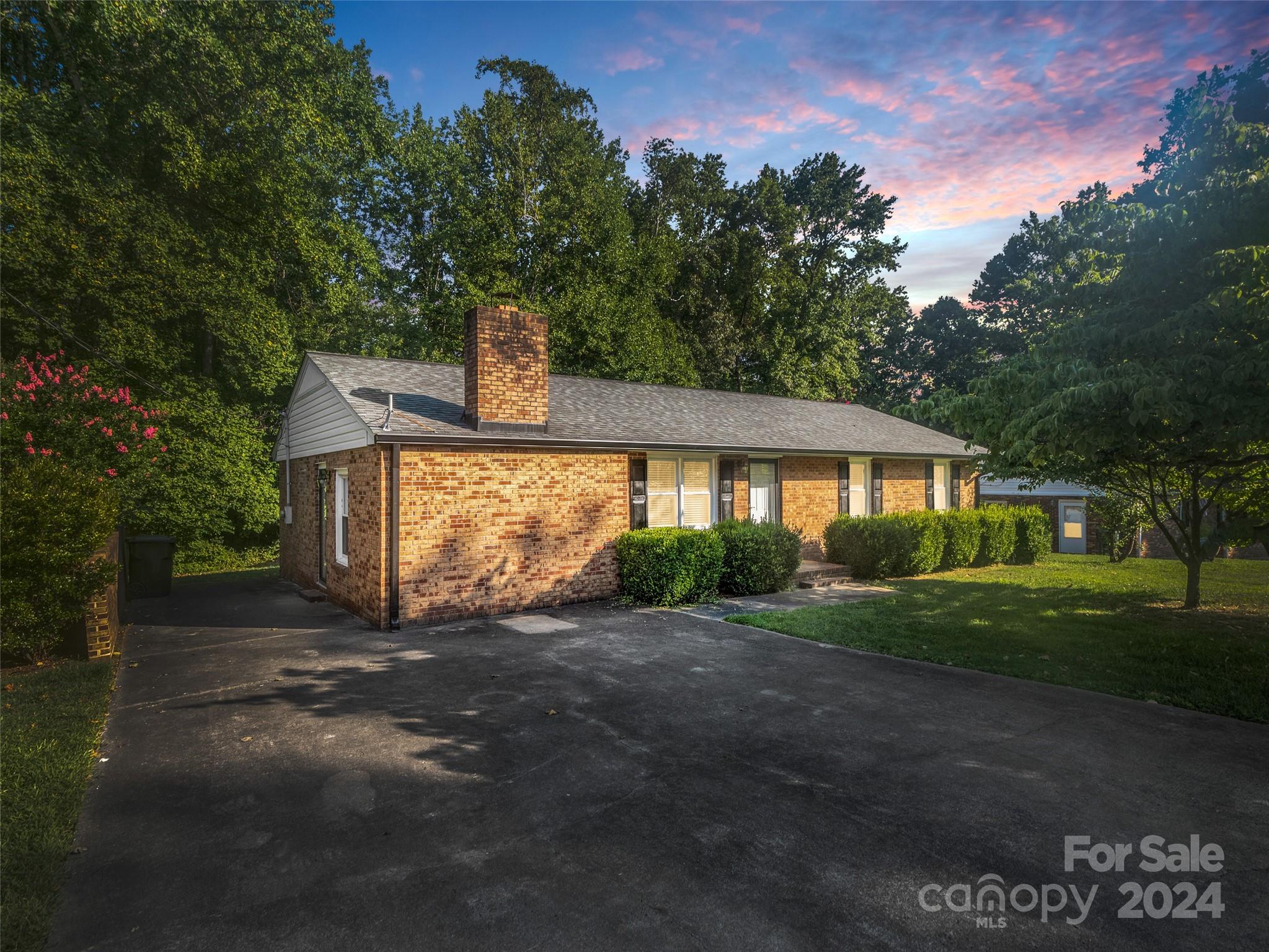 Lee St, Kings Mountain, NC 28086
