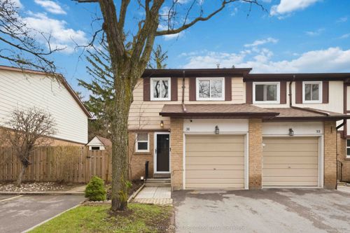 31 Thatcher'S Mill Way, Markham, ON, L3P3T2 | Card Image