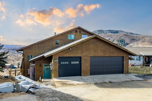 516 Buena Vista Ct, Steamboat Springs, CO, 80487-3086 | Card Image
