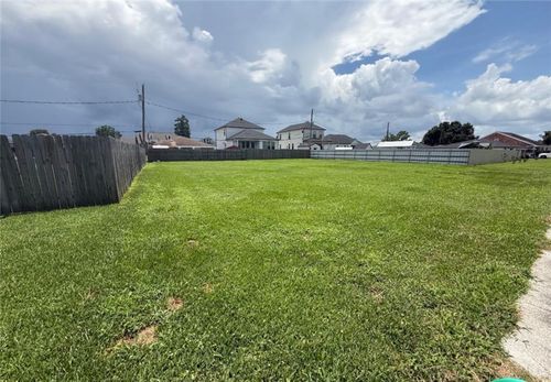 316 Ocelot Dr, Arabi, LA, 70032-2150 | Card Image