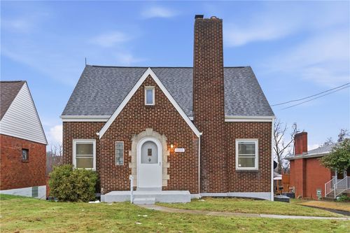 1011 Taylor St, N Versailles, PA, 15137-2129 | Card Image