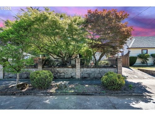 6404 N Omaha Ave, Portland, OR, 97217-4976 | Card Image