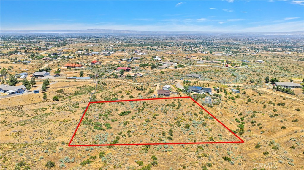 Land in Phelan 2
