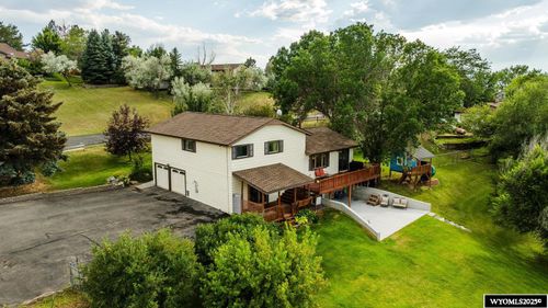 2 Valley View Dr, Sheridan, WY, 82801-8524 | Card Image