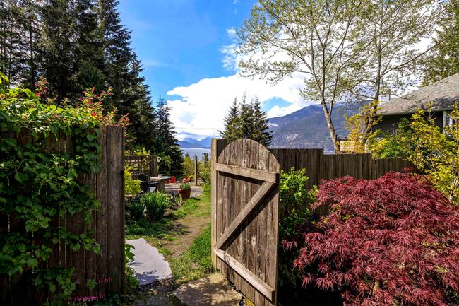 966 Copper Drive, House other with 3 bedrooms, 1 bathrooms and 6 parking in Britannia Beach BC | Image 25