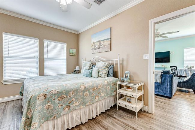 881 Buell, House other with 3 bedrooms, 2 bathrooms and null parking in Crystal Beach TX | Image 17